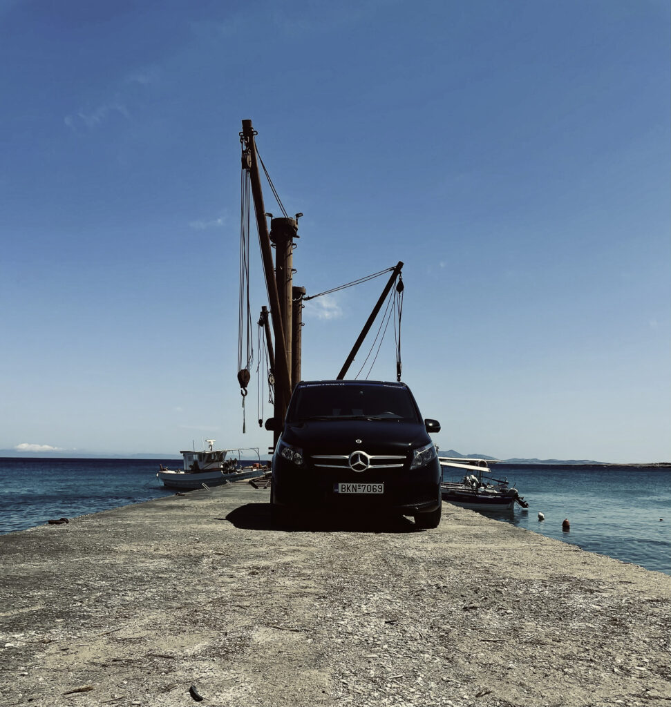 ZAS PREMIUM-28 Naxos Luxury Transfer Company